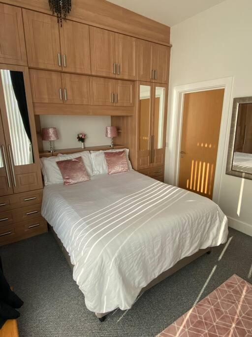 3 Bedroom Penthouse Apartment In Larne Exteriör bild